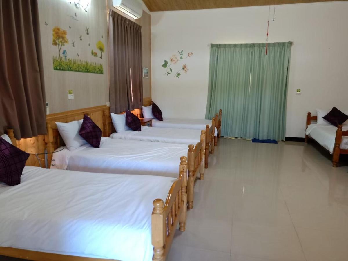 556 Homestay Danei Bagian luar foto