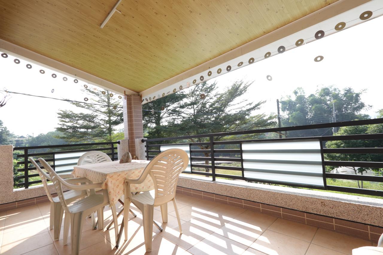 556 Homestay Danei Bagian luar foto