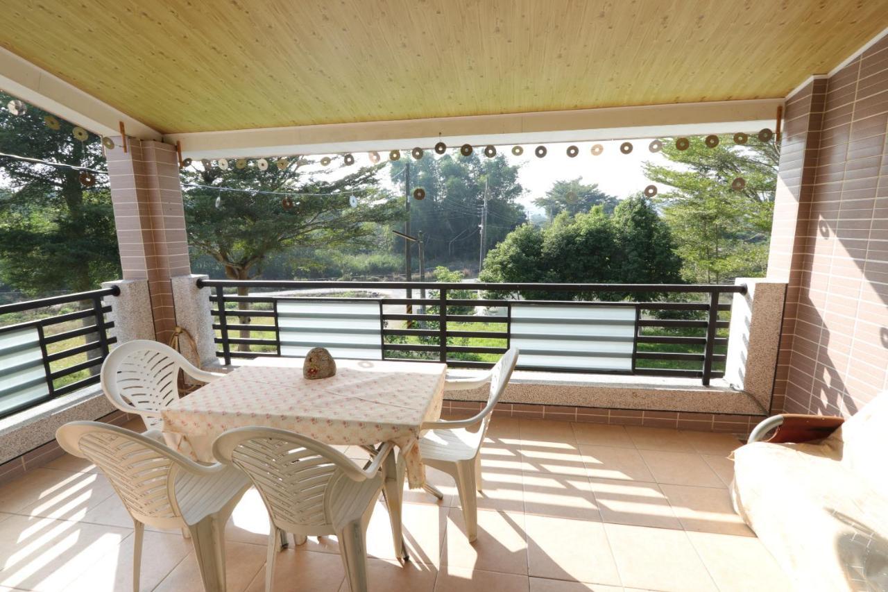 556 Homestay Danei Bagian luar foto